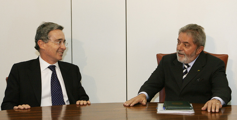 Álvaro Uribe, presidente da Colômbia, fez questão de vir ao Brasil conversar com o presidente Lula. Foto: Ricardo Stuckert/PR