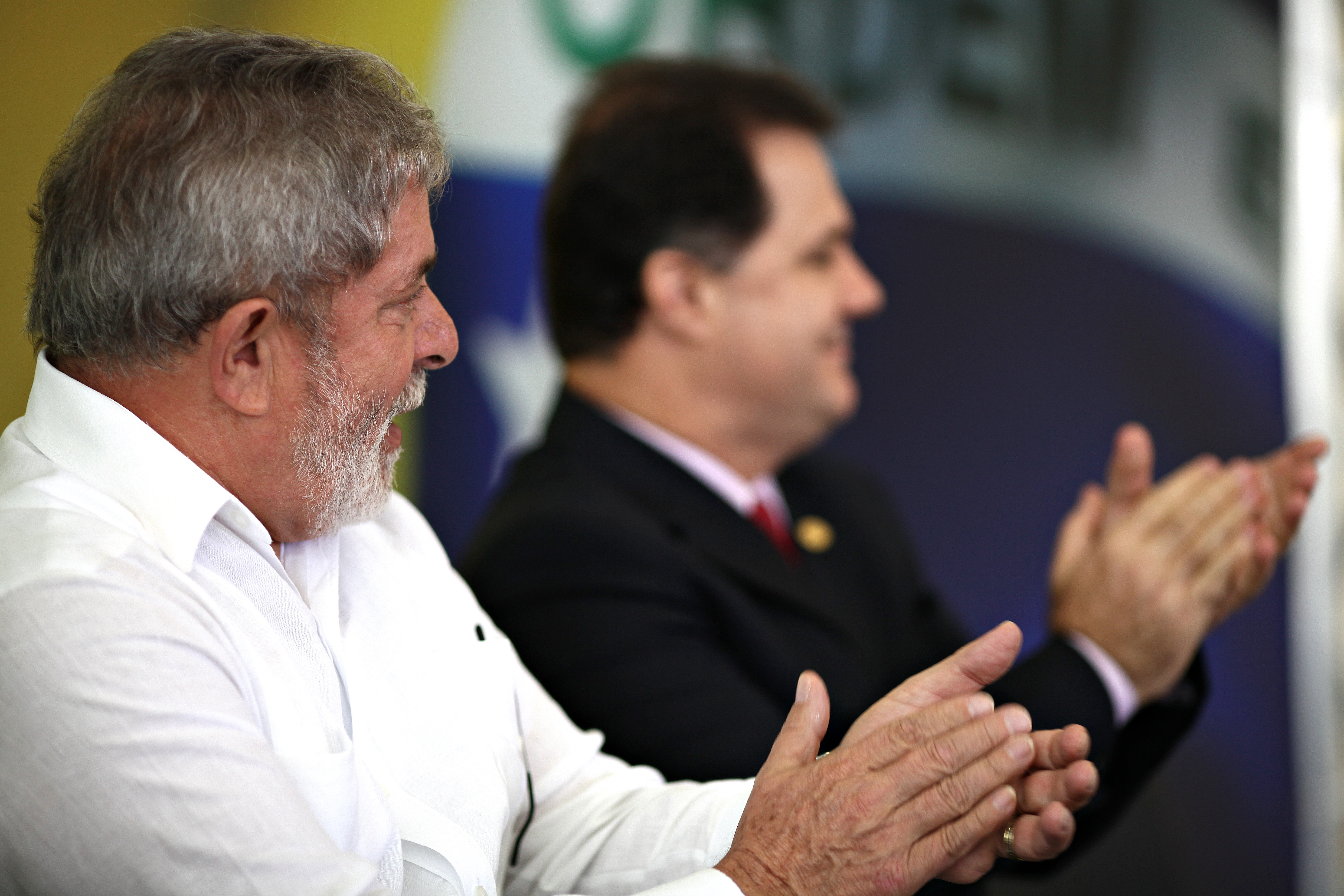 Presidente Lula durante cerimônia de inauguração simultânea de uma agência da Previdência Social em Caetés, da terceira cascata de enriquecimento de urânio da INB em Resende, e da Hidrelétrica Foz de Chapecó 