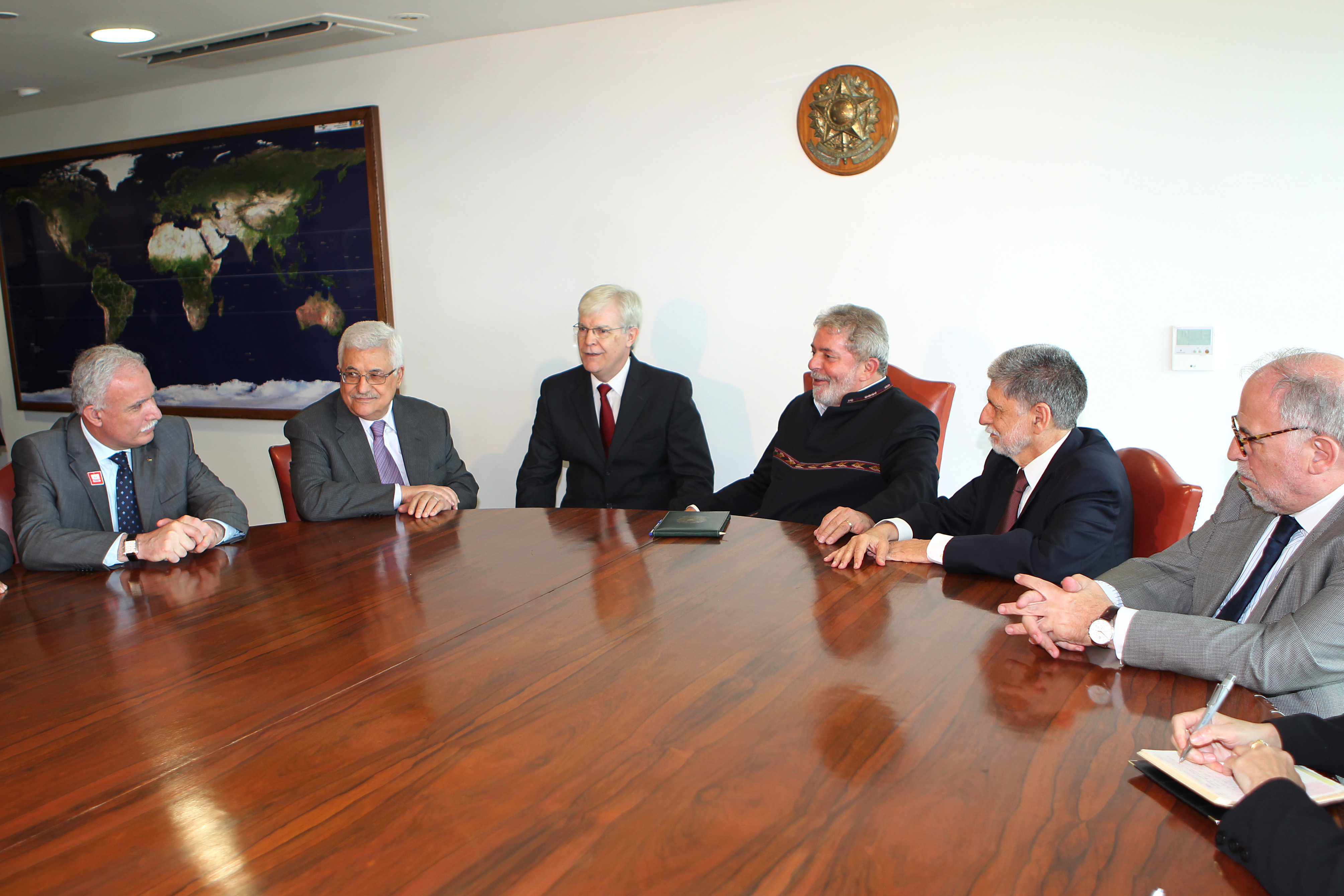 Presidente Lula durante encontro com o presidente da Autoridade Nacional Palestina, Mahmoud Abbas 