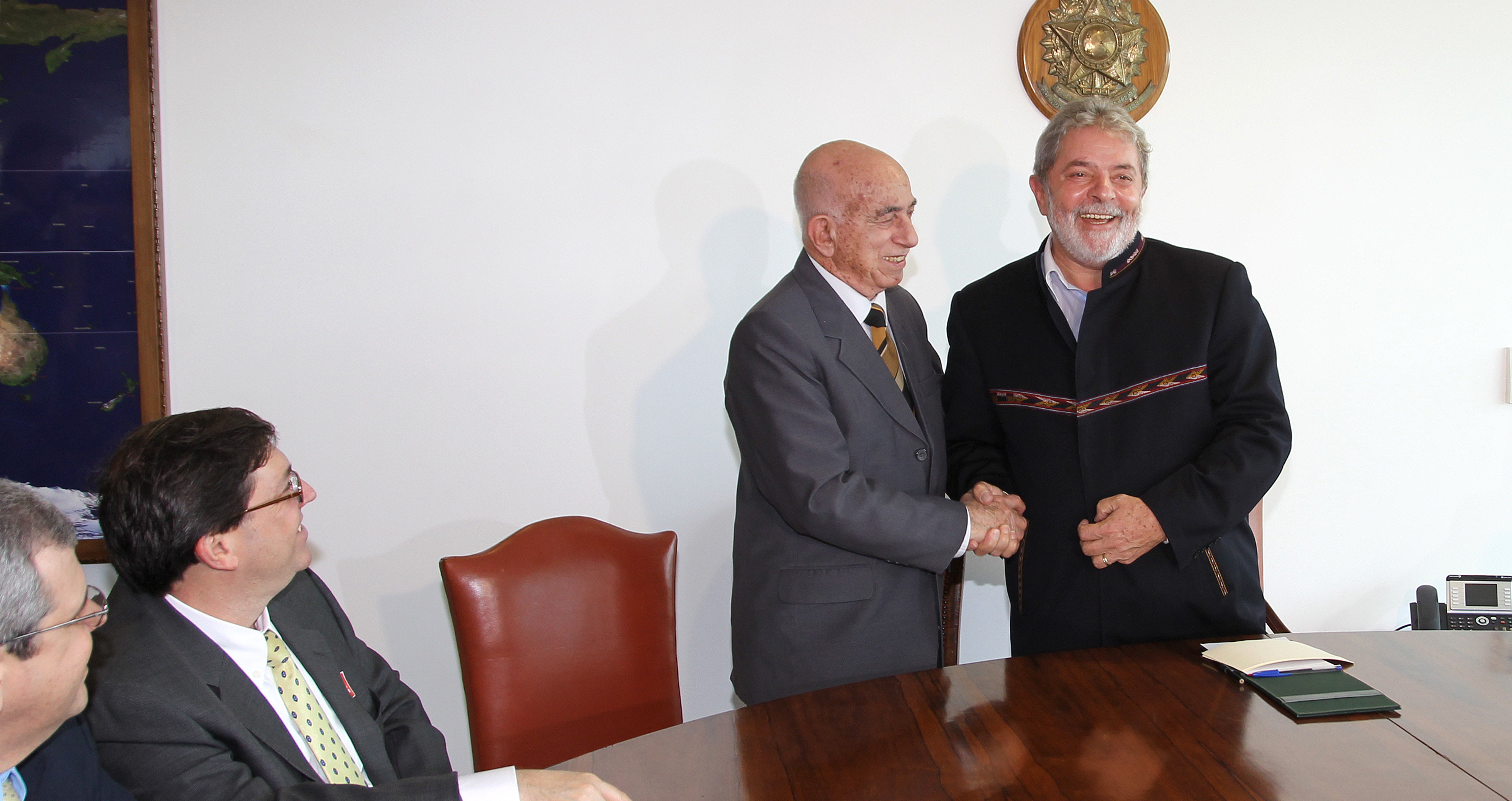 Presidente Lula durante encontro com o vice-presidente do Conselho de Estado de Cuba, José Ramón Machado Ventura